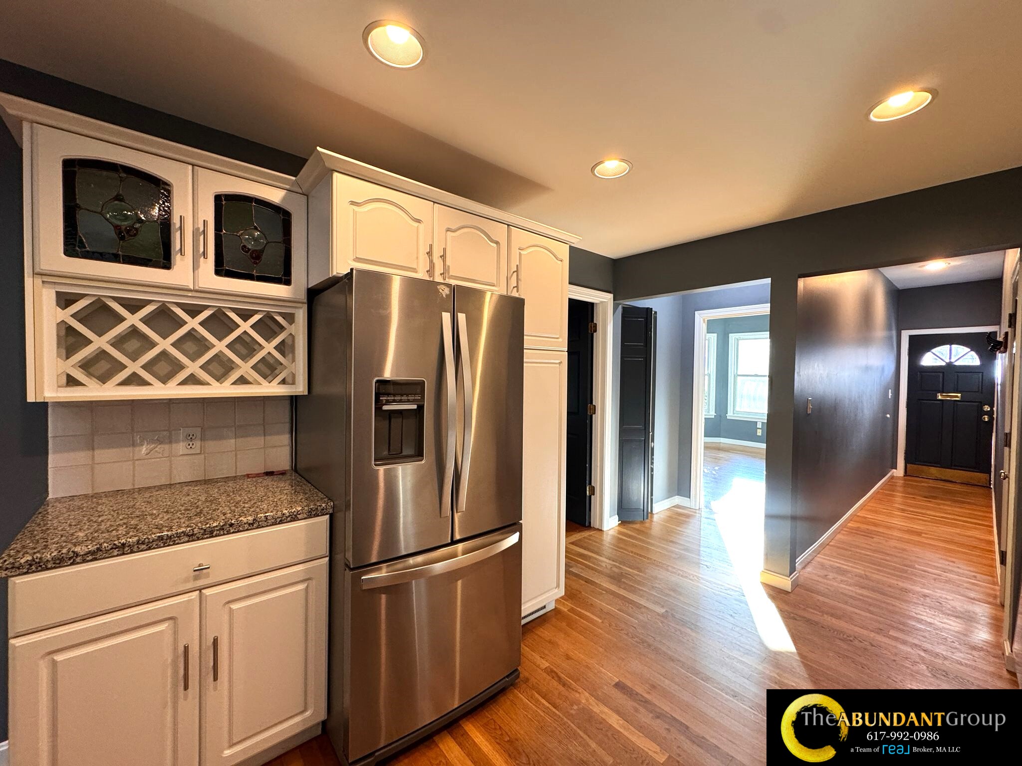 37 Homer Ave., Cambridge, MA - 3,800 USD/ month