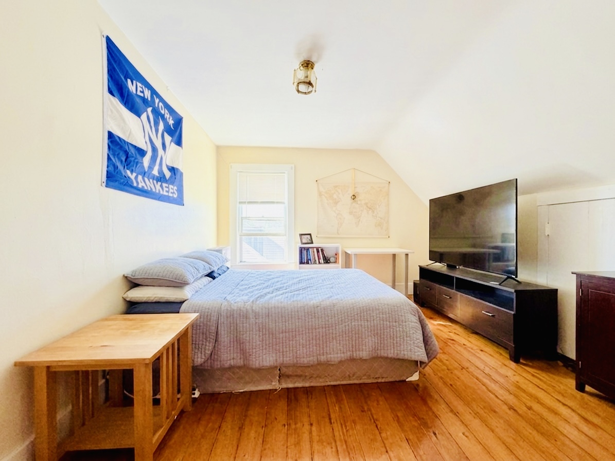 3 Foster St. — Brighton