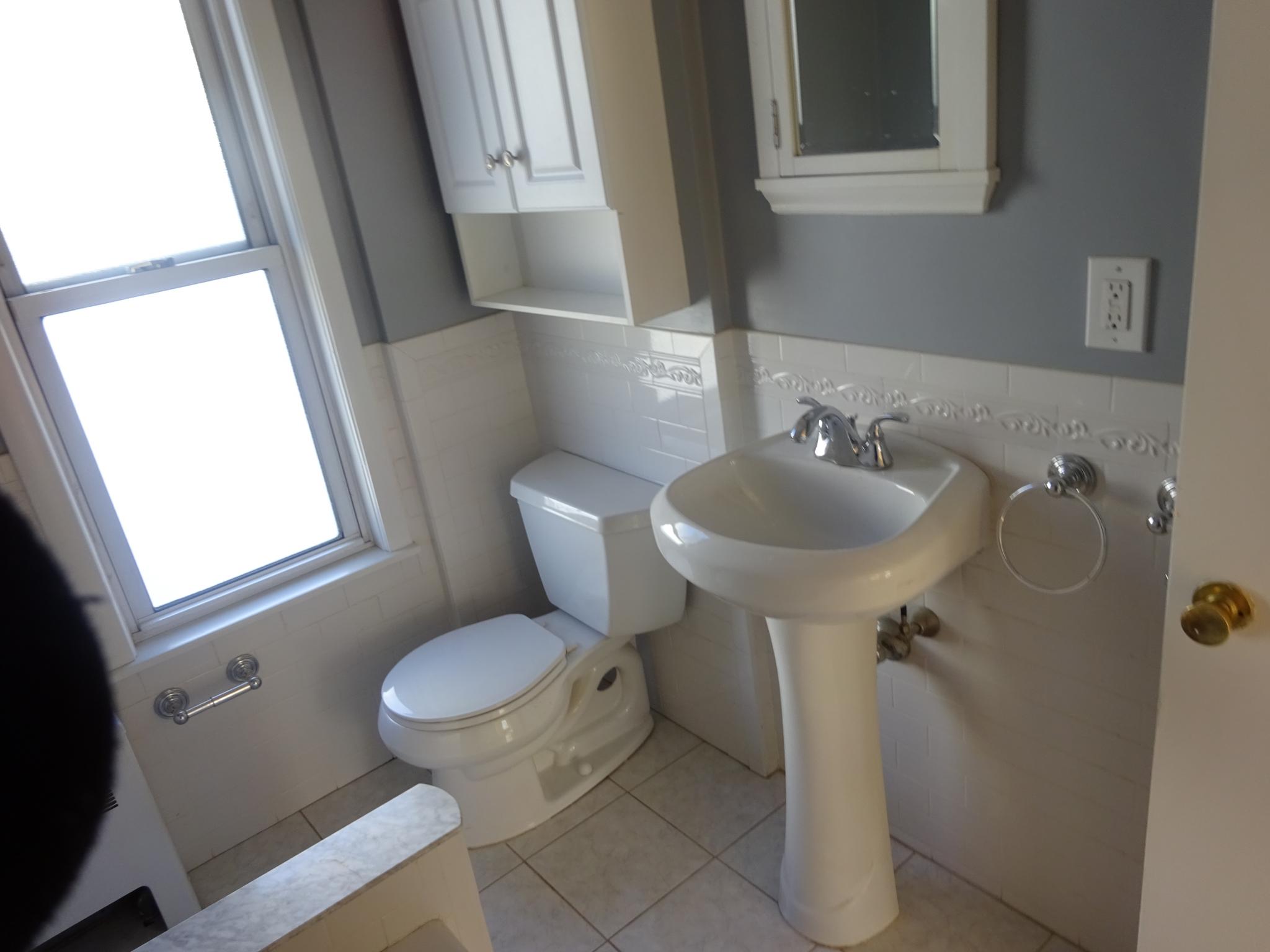 25 Oak Square Ave, Brighton