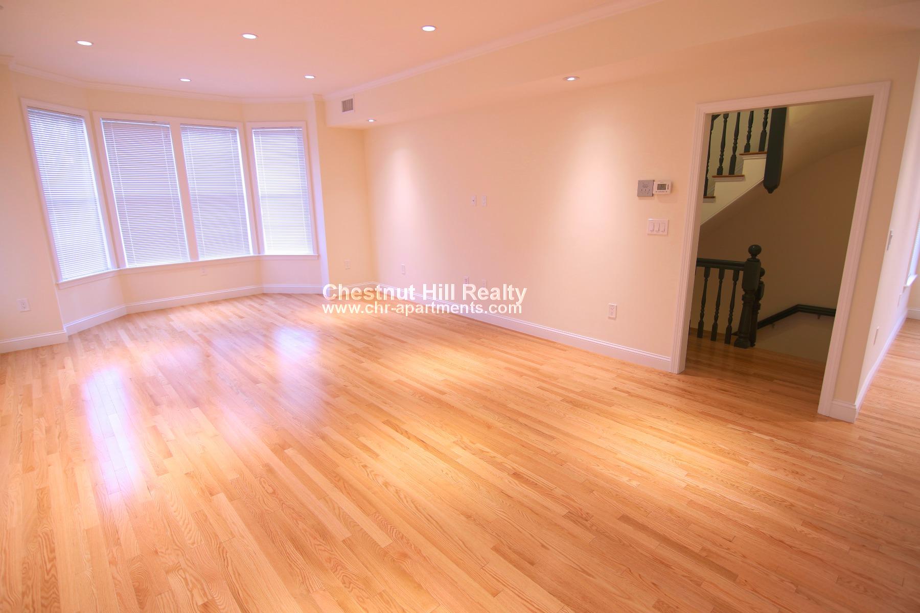 15 Langdon St, Harvard Square