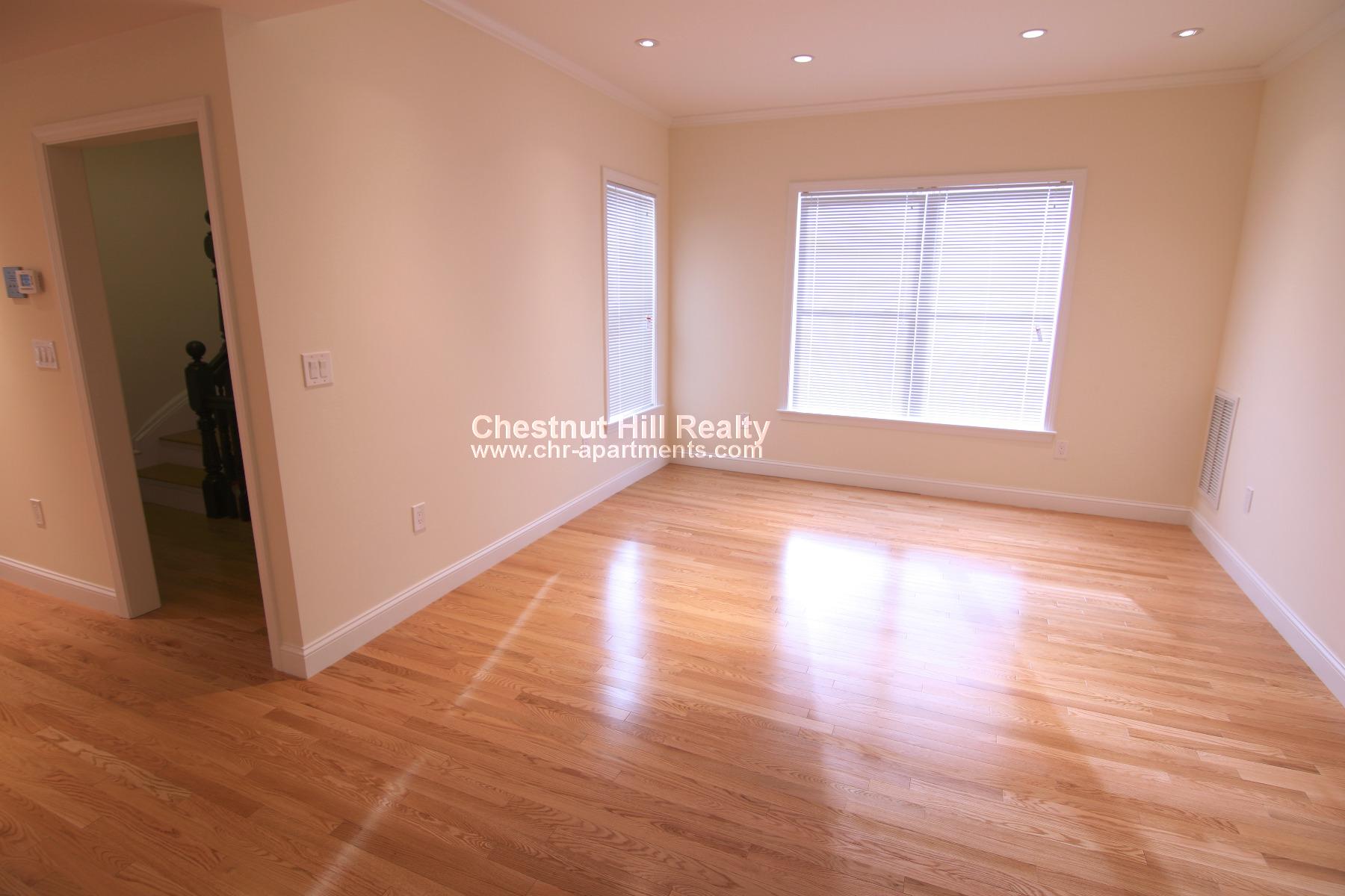 15 Langdon St, Harvard Square