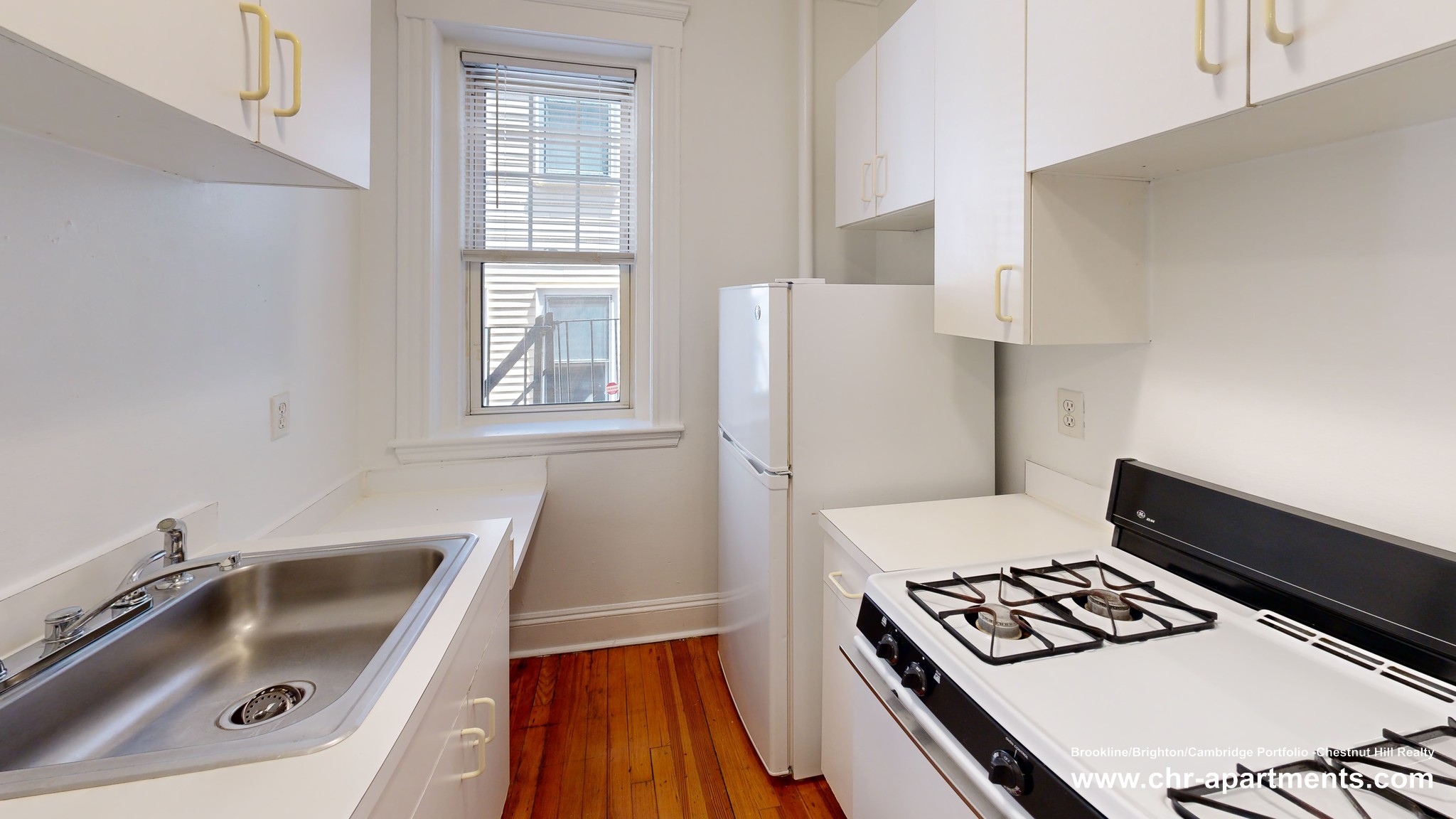 Photos of apartment on Wendell St.,Cambridge MA 02138