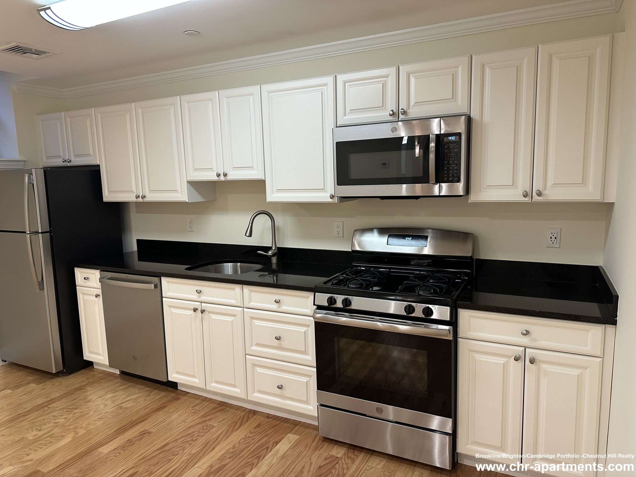 Photos of apartment on Chauncy St.,Cambridge MA 02138