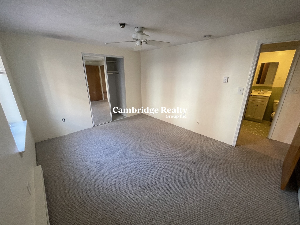 33 Lodgen Ct, Malden