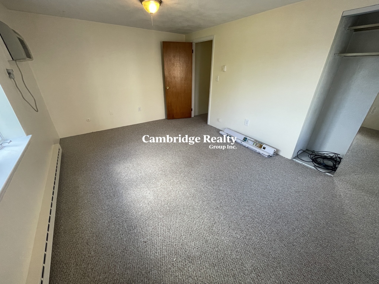 33 Lodgen Ct, Malden