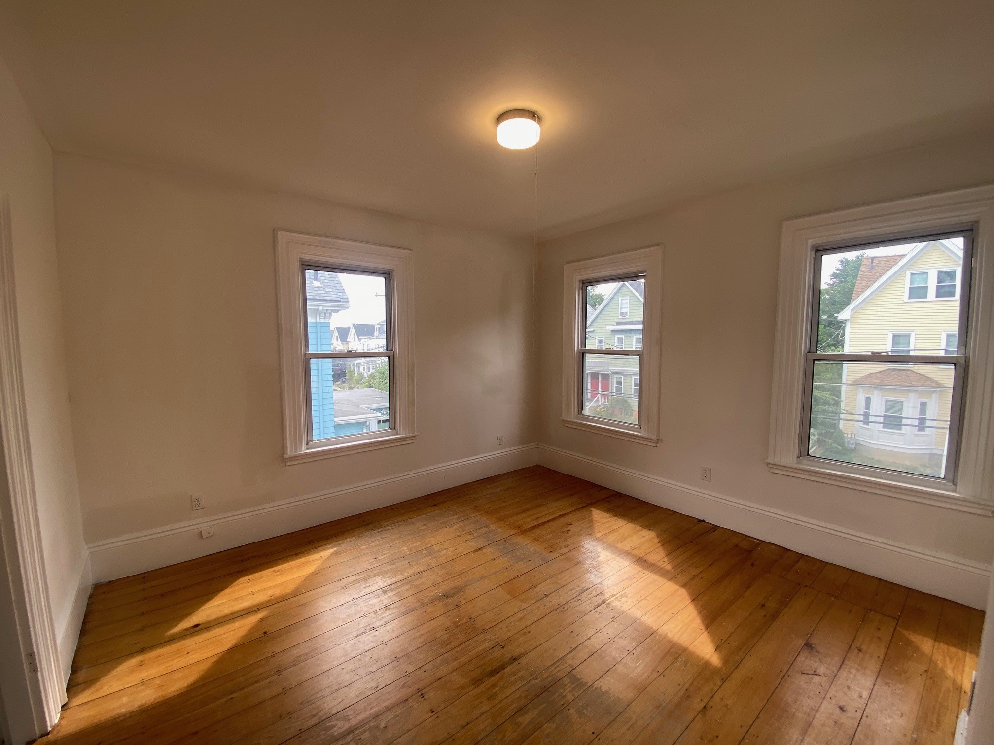 33 Cedar St, Spring Hill