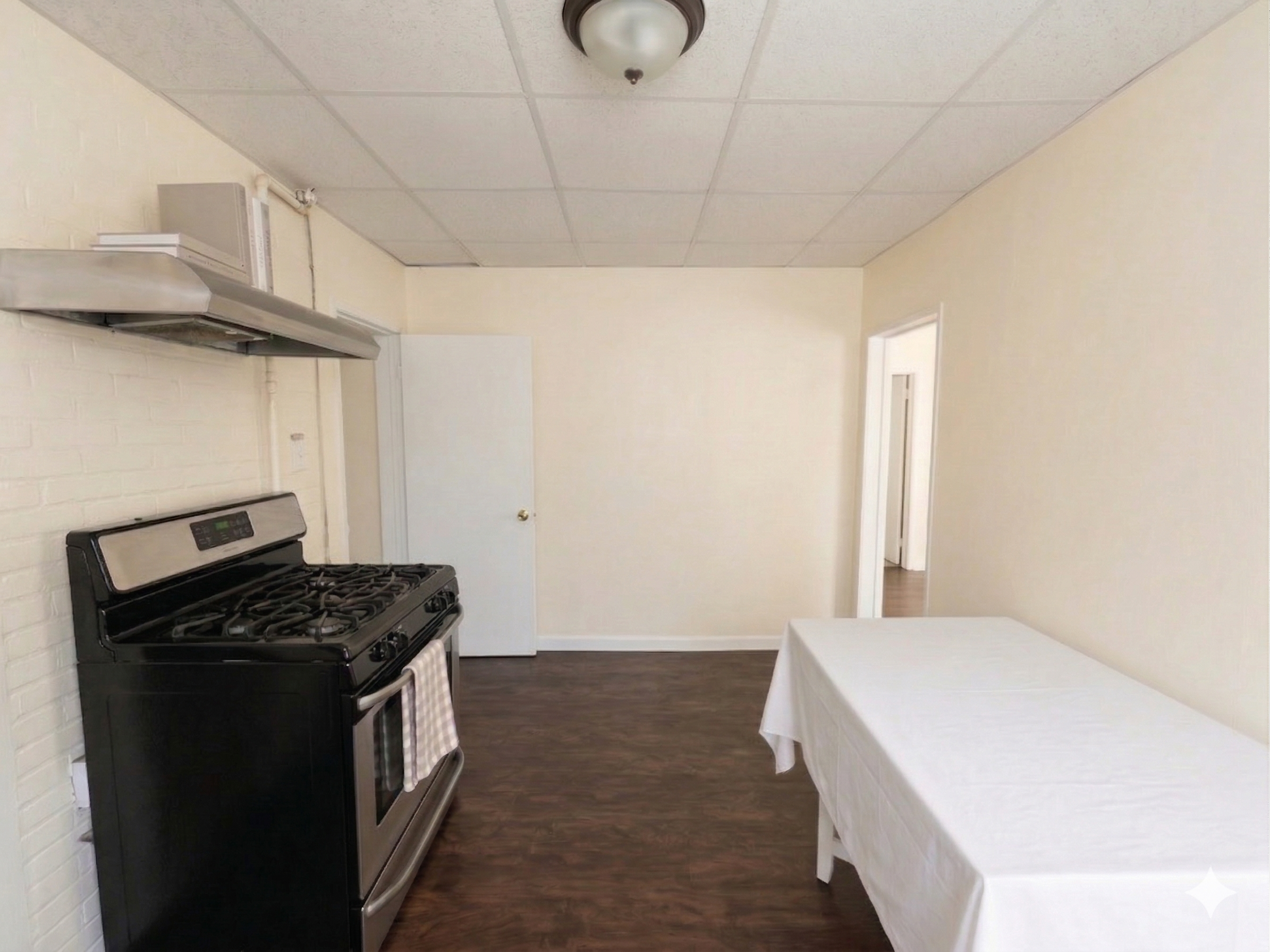 Photos of apartment on Medford St.,Somerville MA 02143