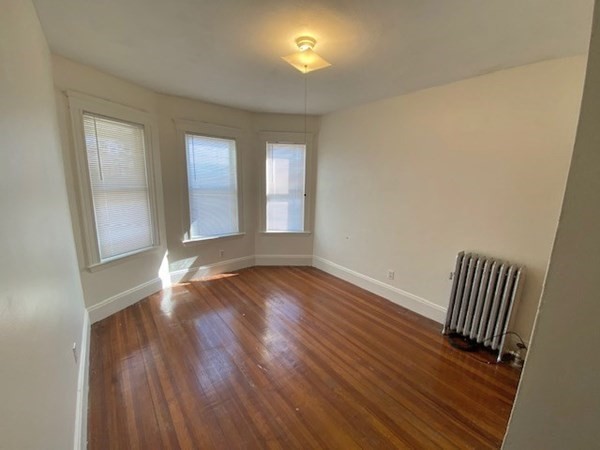 4 bed, 1 bath apartment for rent at 349 Adams St Unit 2, Dorchester — photo 6 of 10