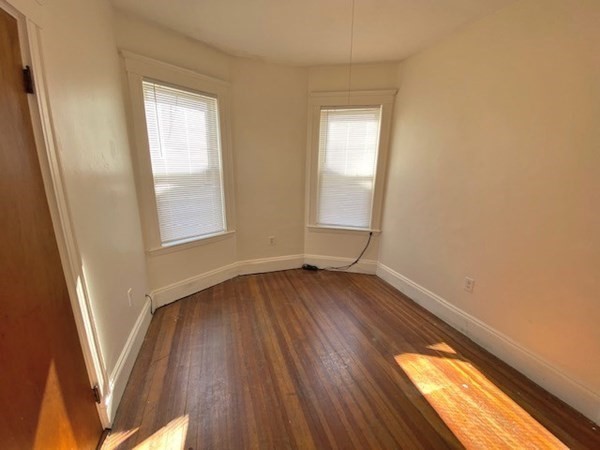 4 bed, 1 bath apartment for rent at 349 Adams St Unit 2, Dorchester — photo 3 of 10