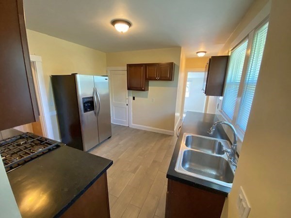 3 bed, 1 bath apartment for rent at 127 Milton Ave Unit 2, Dorchester — photo 3 of 19
