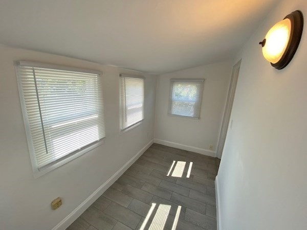 3 bed, 1 bath apartment for rent at 127 Milton Ave Unit 2, Dorchester — photo 14 of 19
