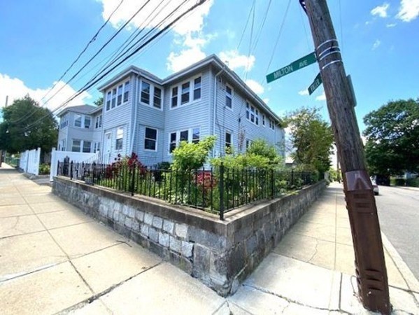 3 bed, 1 bath apartment for rent at 127 Milton Ave Unit 2, Dorchester — photo 18 of 19