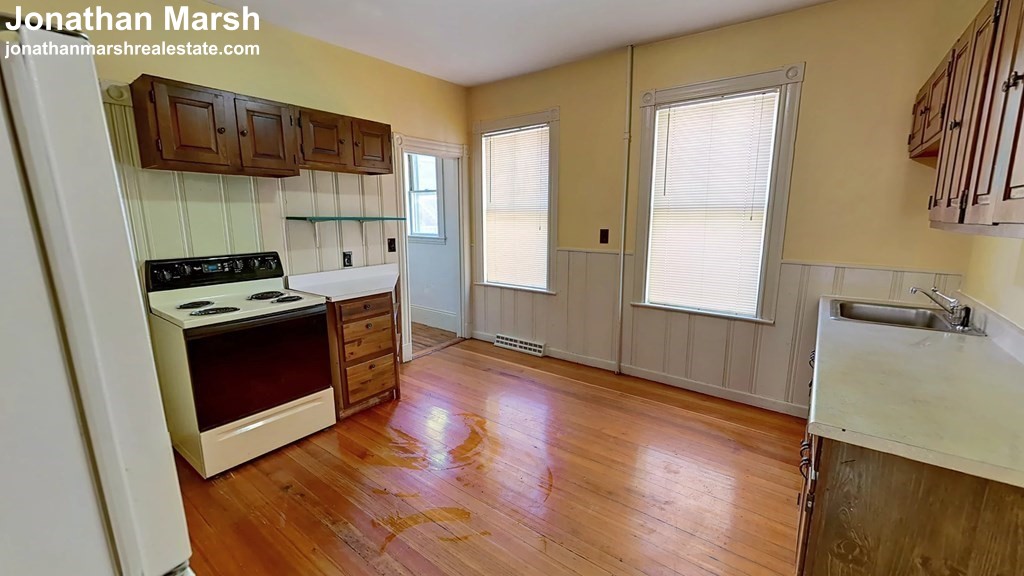 10 Sumner Ter, Dorchester