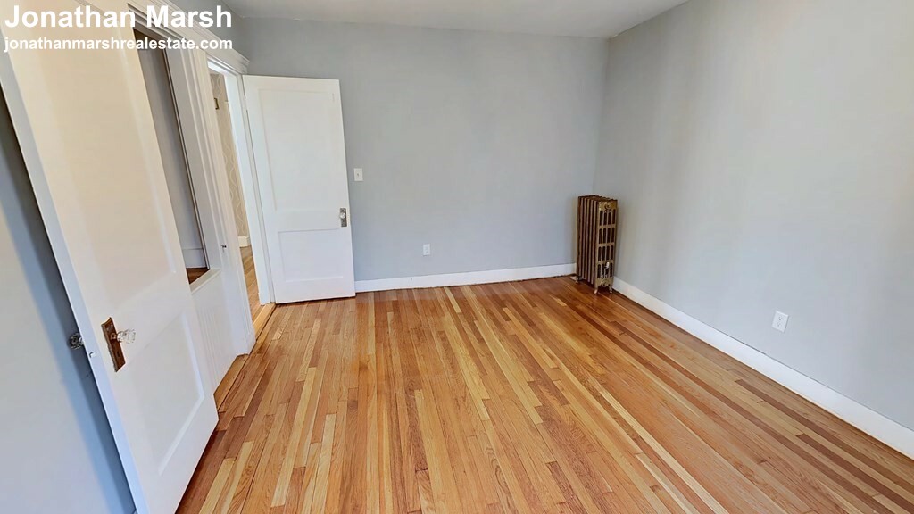 75 Forest Hills St, Jamaica Plain