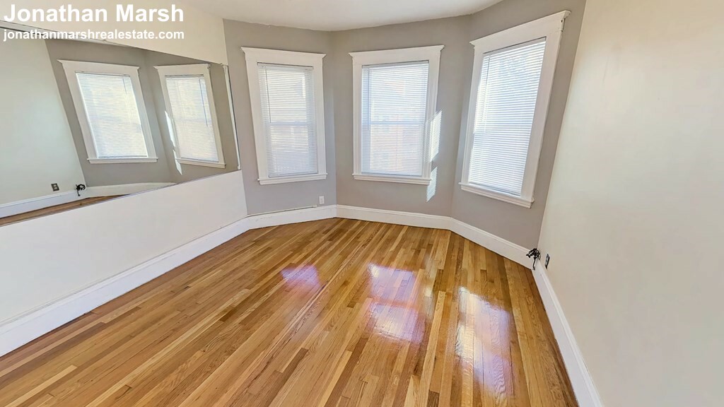 75 Forest Hills St, Jamaica Plain