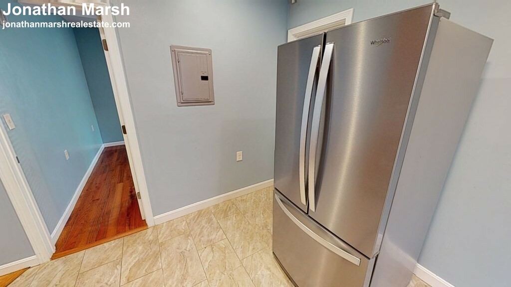 7 Navillus Ter, Allston