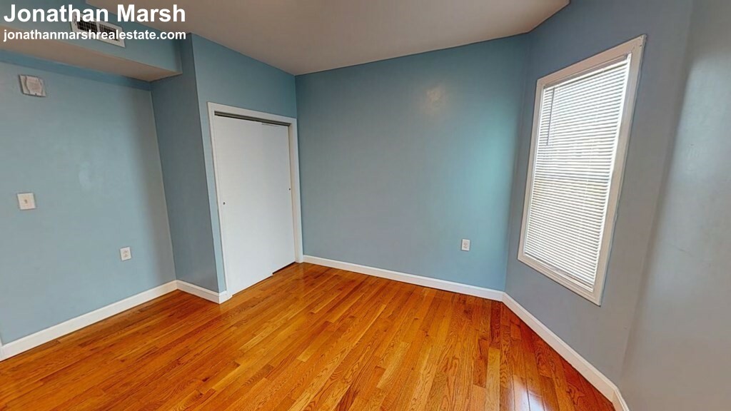 7 Navillus Ter, Allston