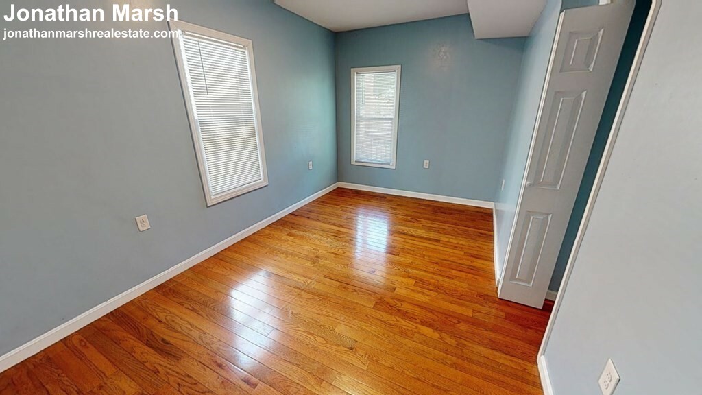 7 Navillus Ter, Allston