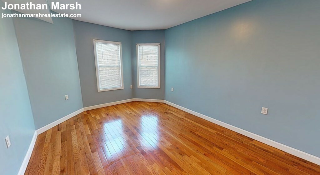 7 Navillus Ter, Allston