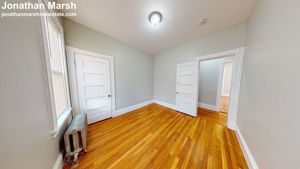 18 Pleasant St, Dorchester