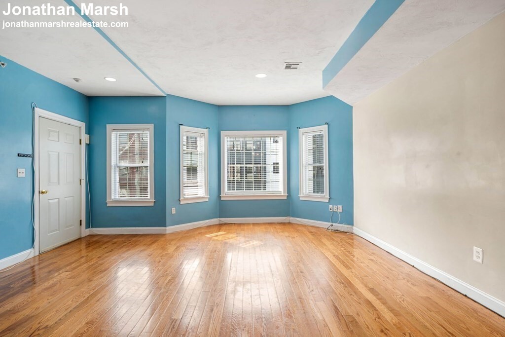 176 Magnolia St, Dorchester