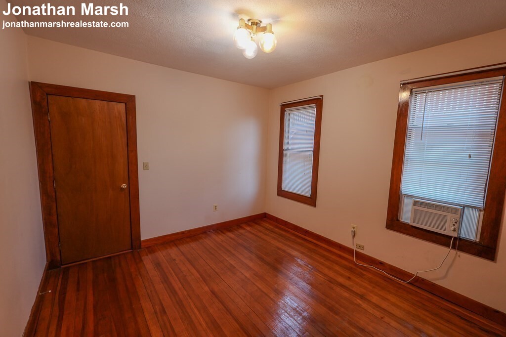 105 Savin Hill Ave, Dorchester