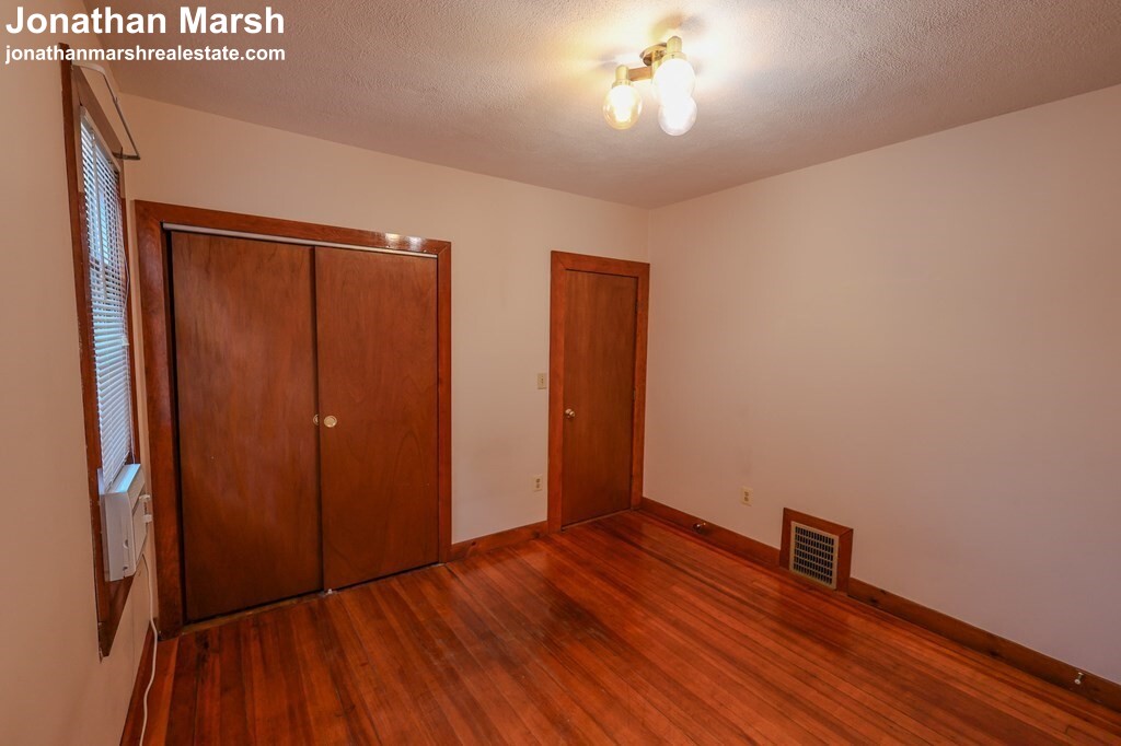 105 Savin Hill Ave, Dorchester