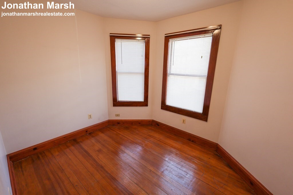 105 Savin Hill Ave, Dorchester