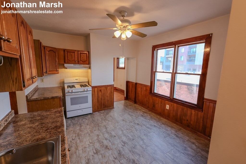 105 Savin Hill Ave, Dorchester