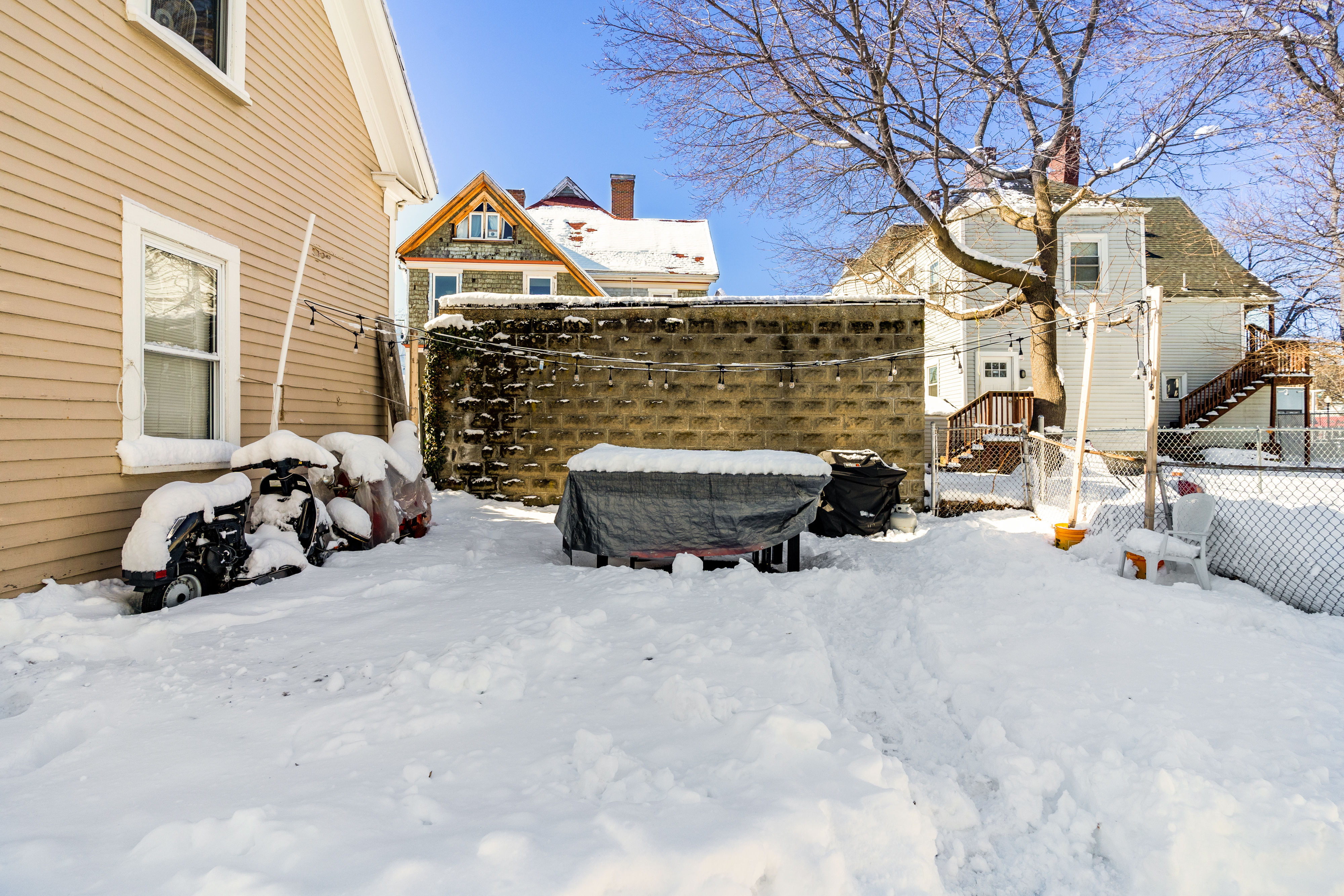 11 Reedsdale St, Allston