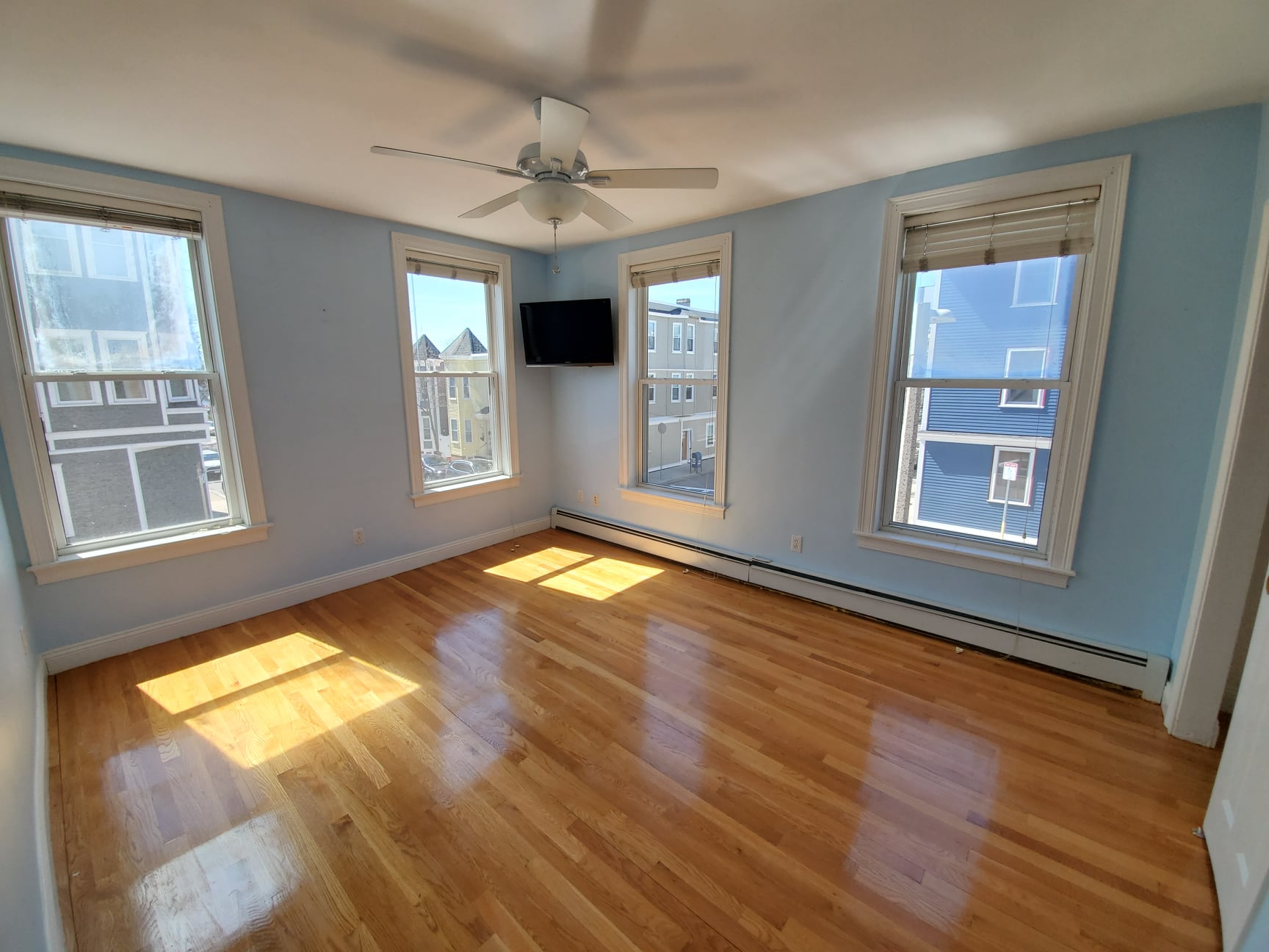 544 8th St, South Boston