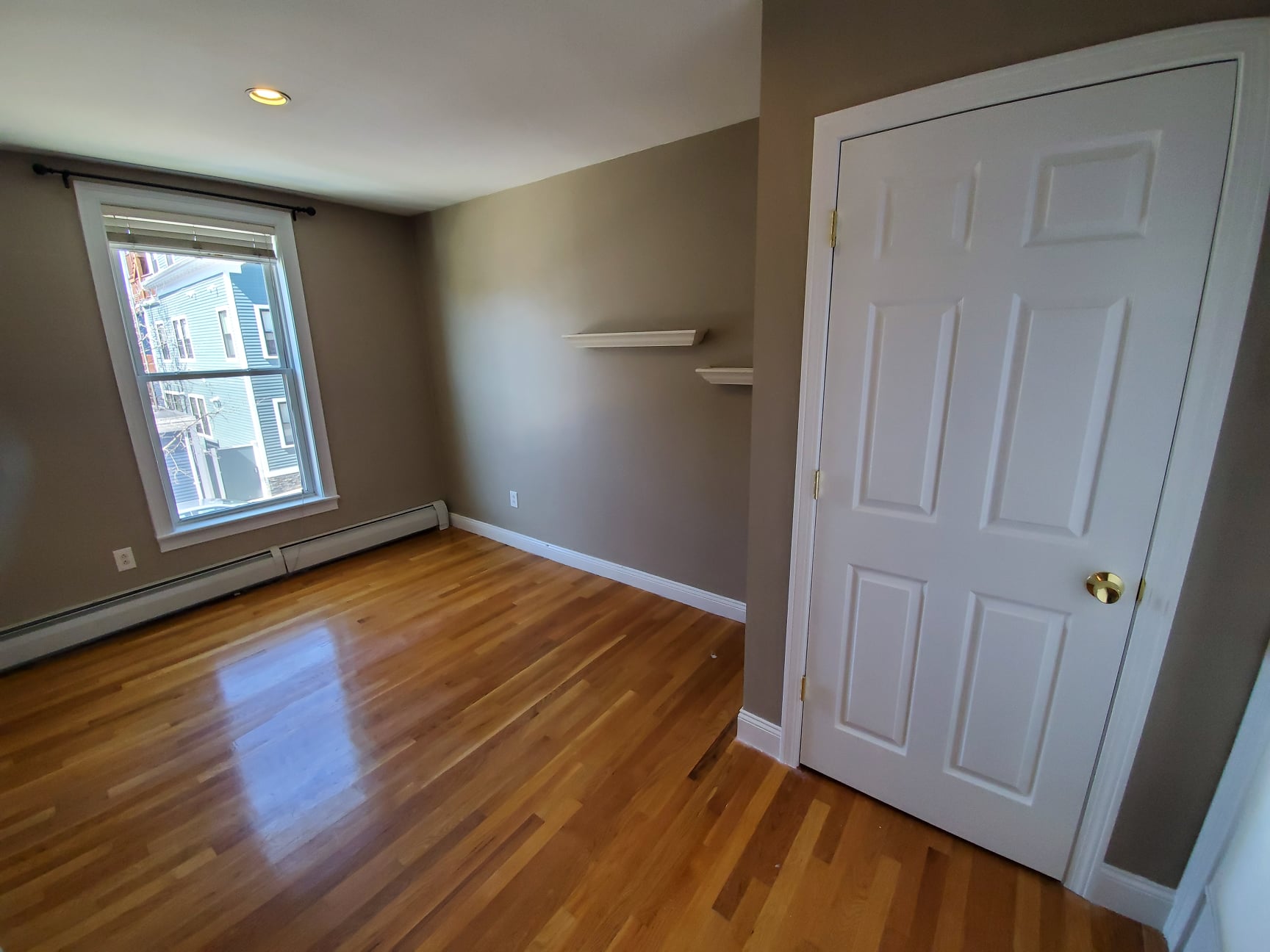 544 8th St, South Boston