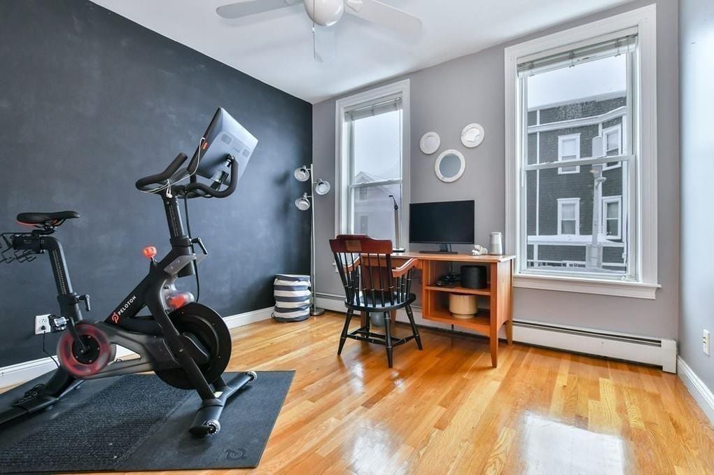 544 8th St, South Boston