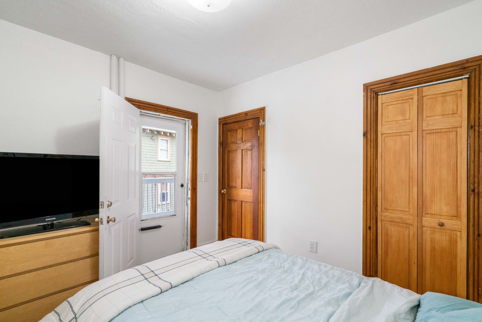 3 Nira Ave, Jamaica Plain