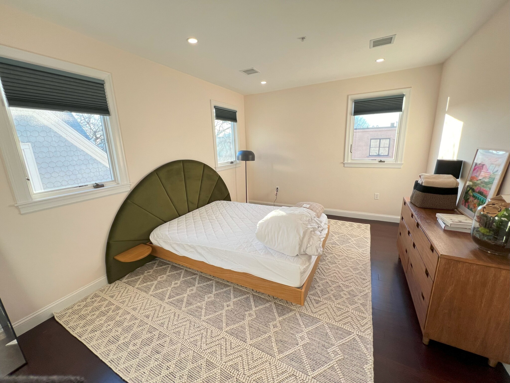 775 Broadway, South Boston