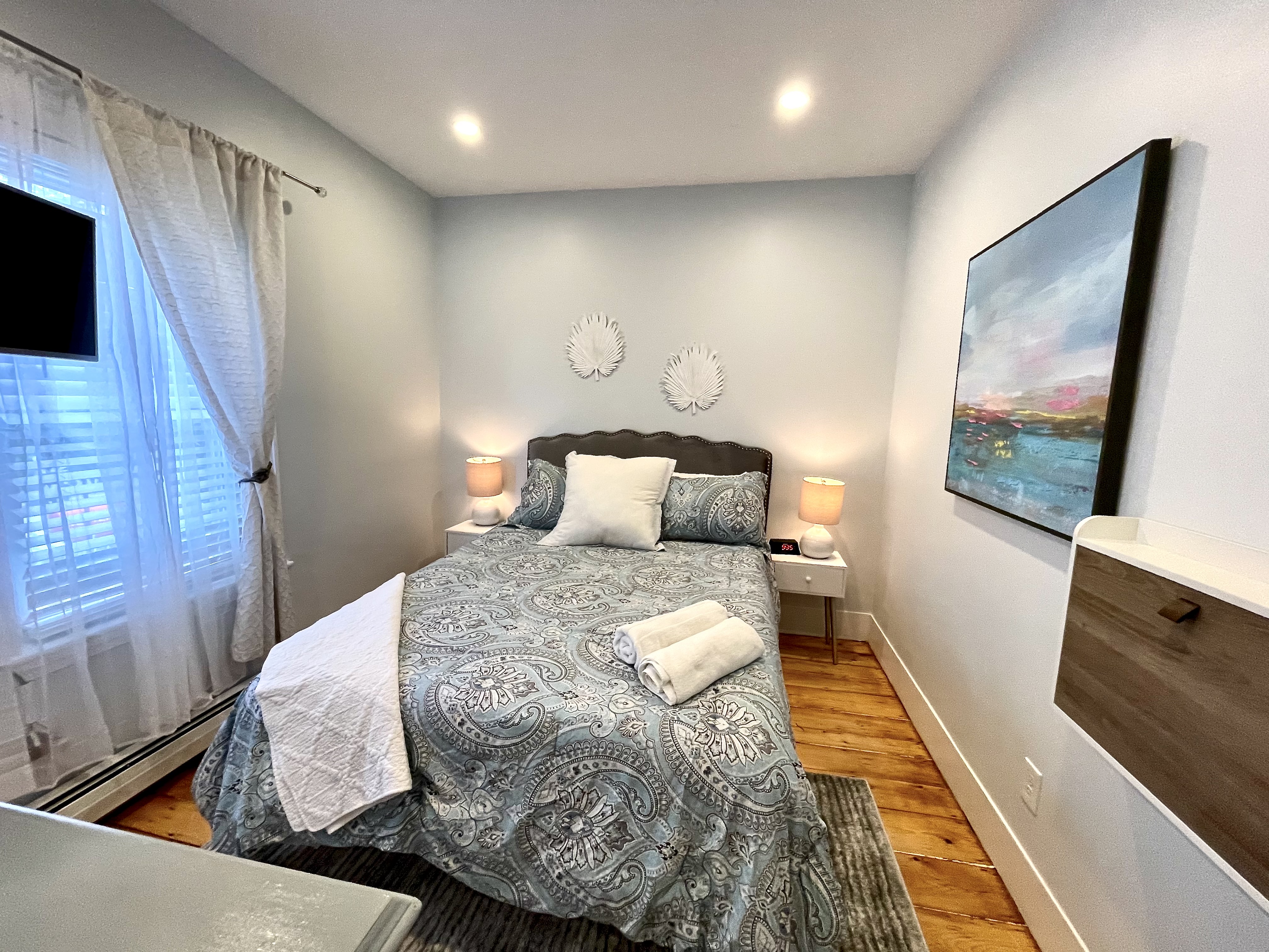 322 1/2 Western Ave, Central Square