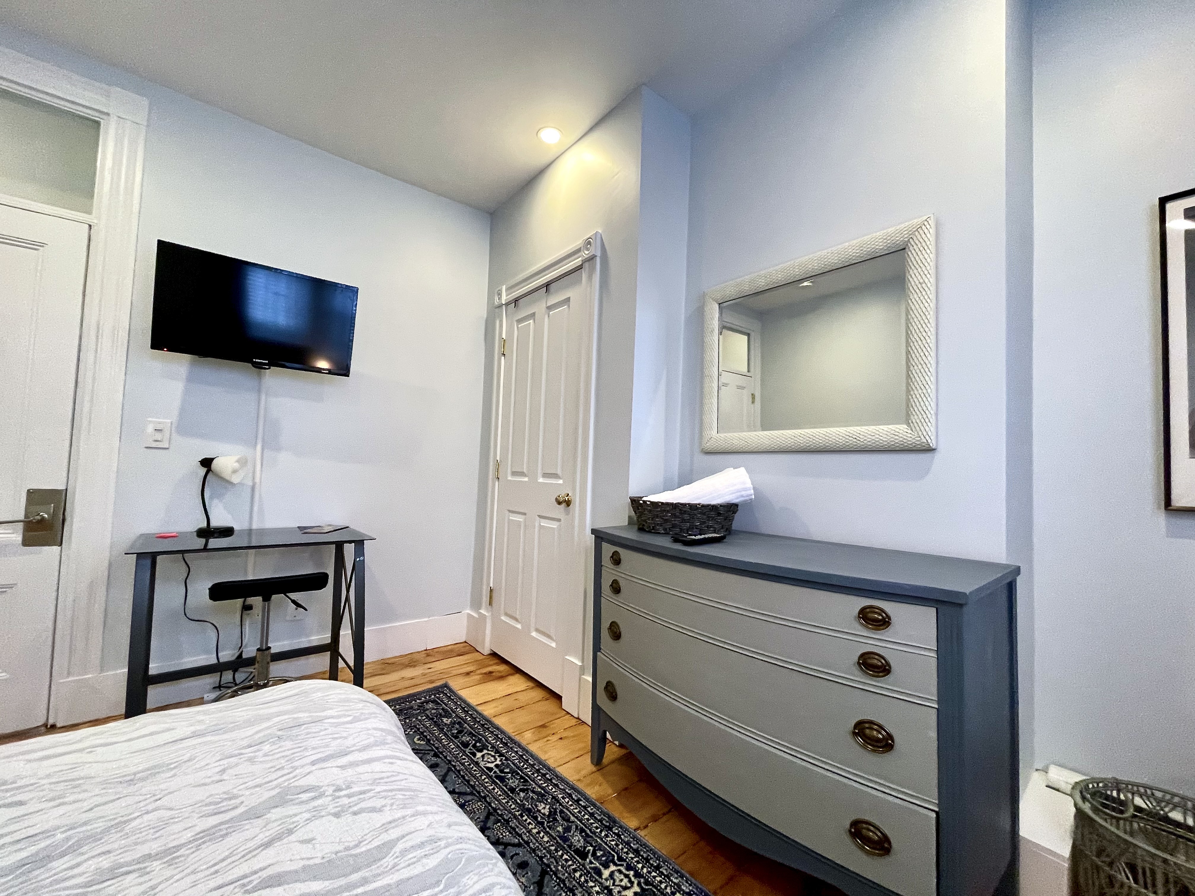 322 1/2 Western Ave, Central Square