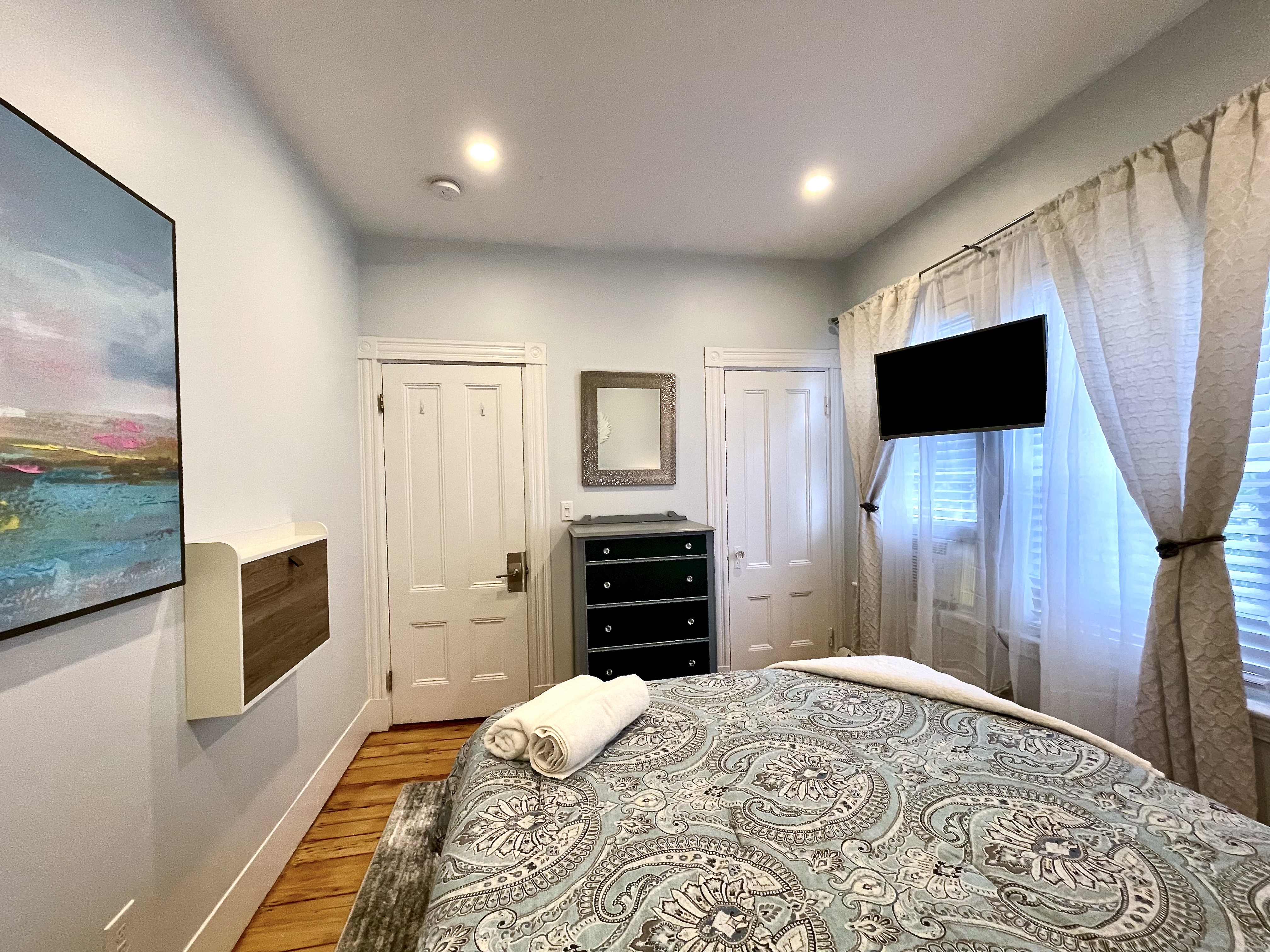 322 1/2 Western Ave, Central Square