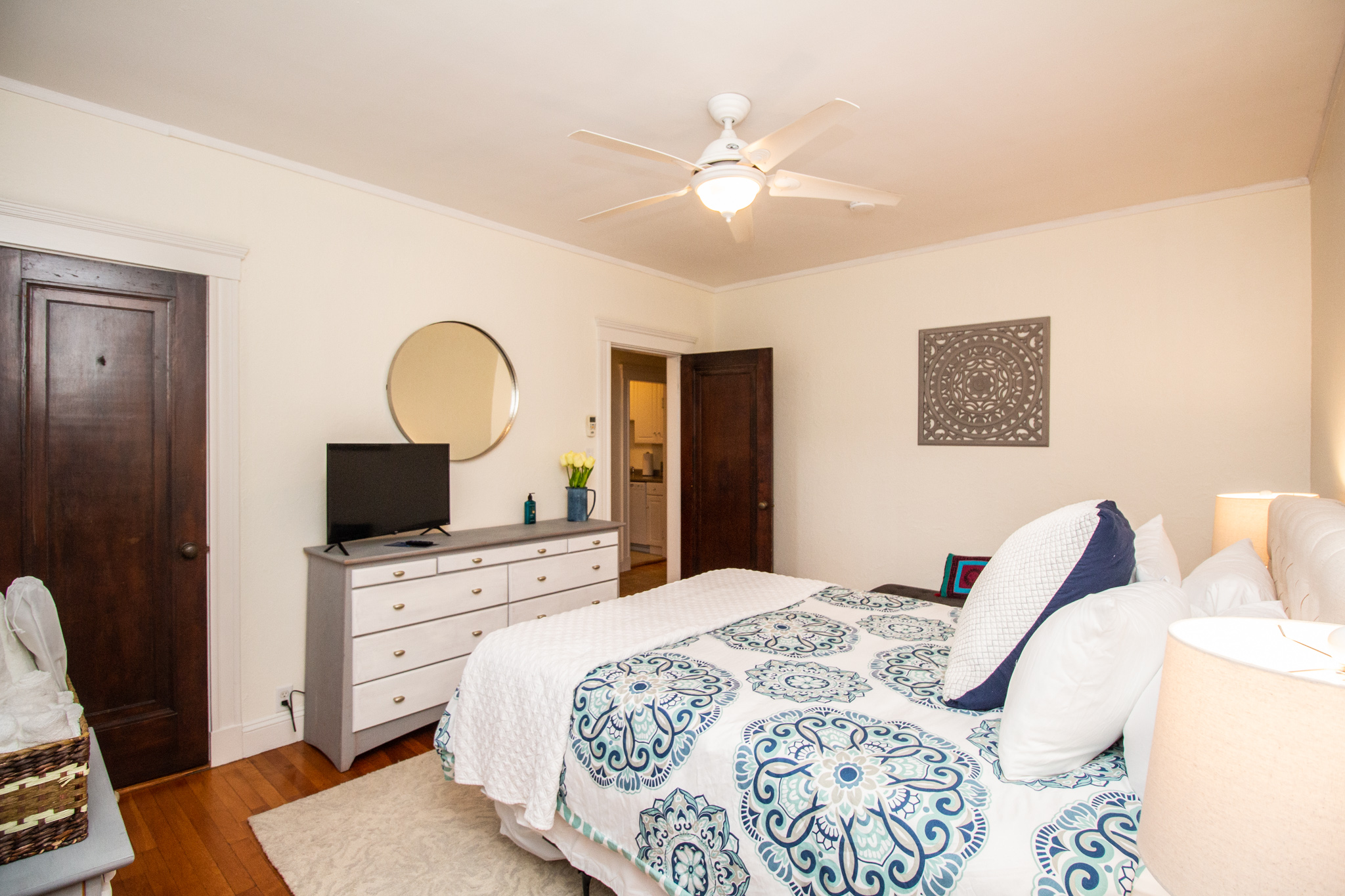 1945 Commonwealth Ave, Brighton