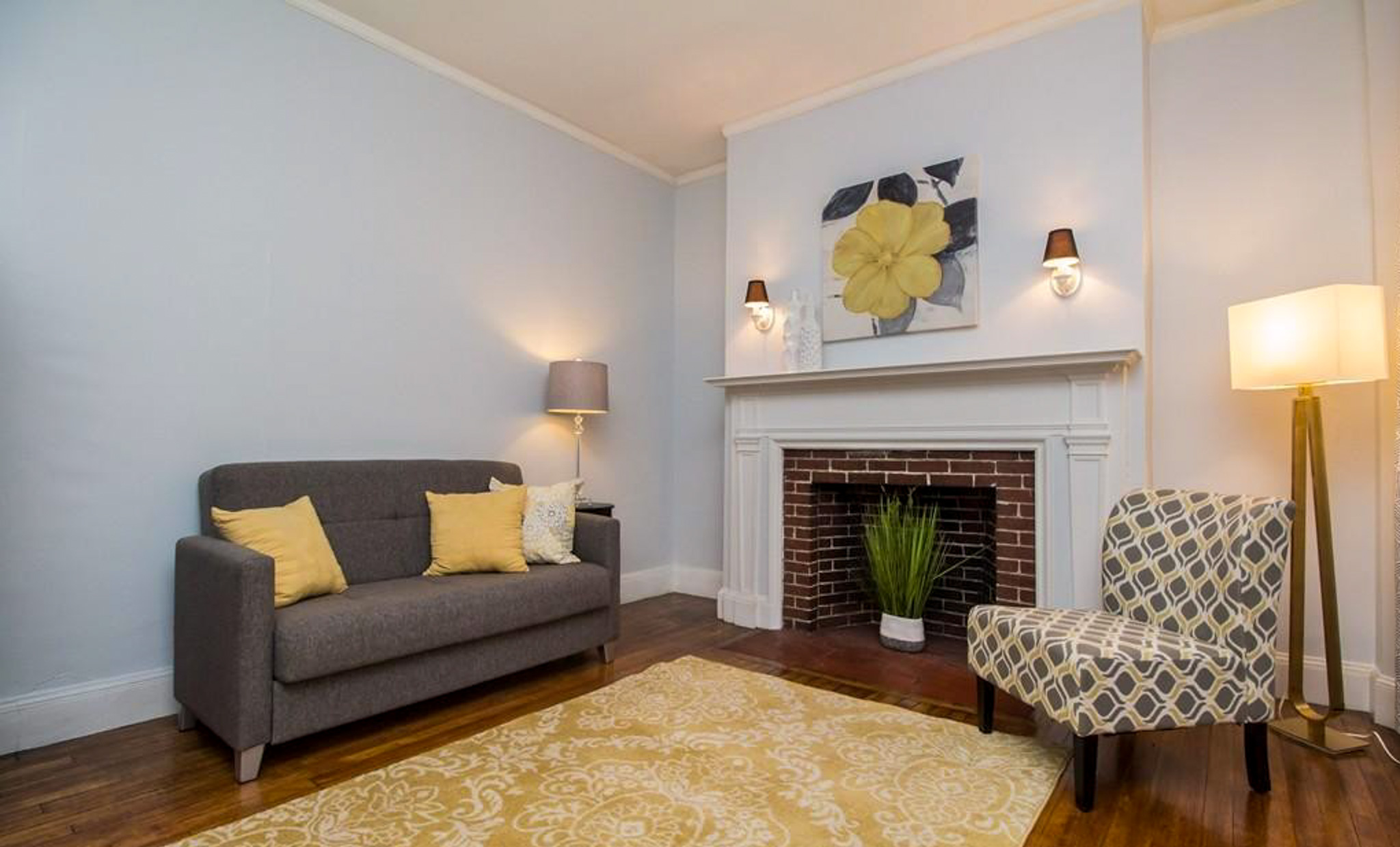 Photos of apartment on Beacon,Brookline MA 