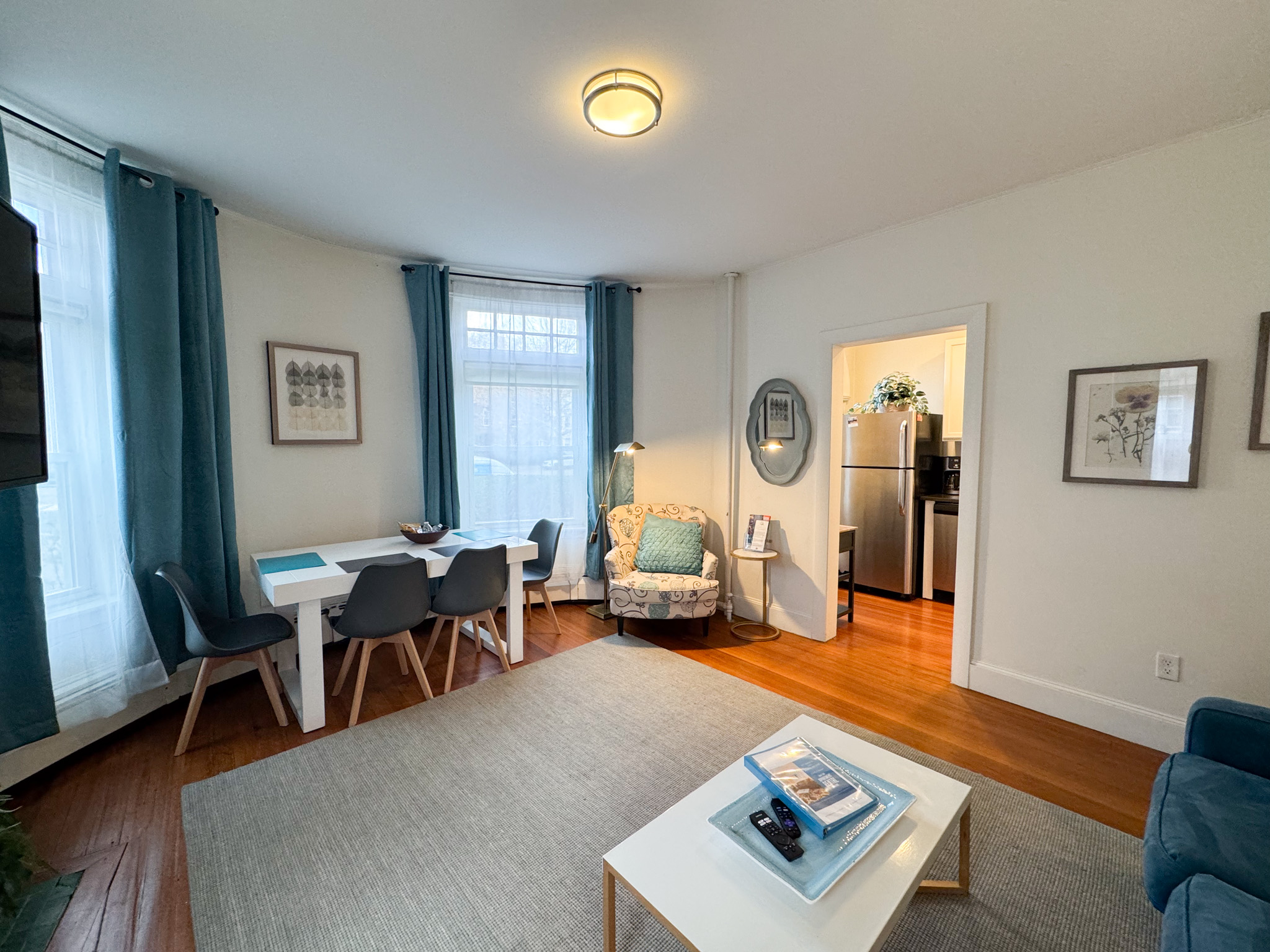 Photos of apartment on Beacon St.,Brookline MA 02445
