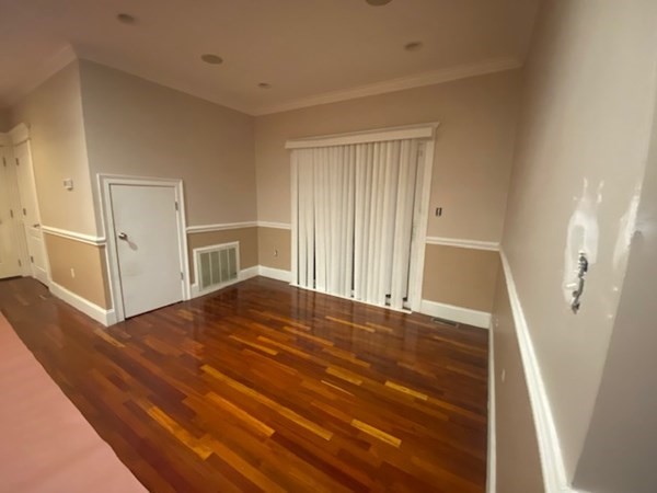 4619 Washington St. — Roslindale