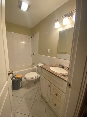 4619 Washington St. — Roslindale