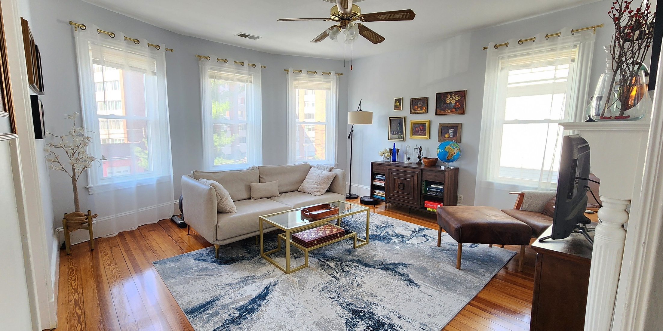 Photos of apartment on Dudley St.,Boston MA 