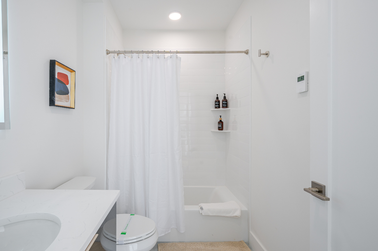 Photos of apartment on Hichborn St.,Boston MA 02135