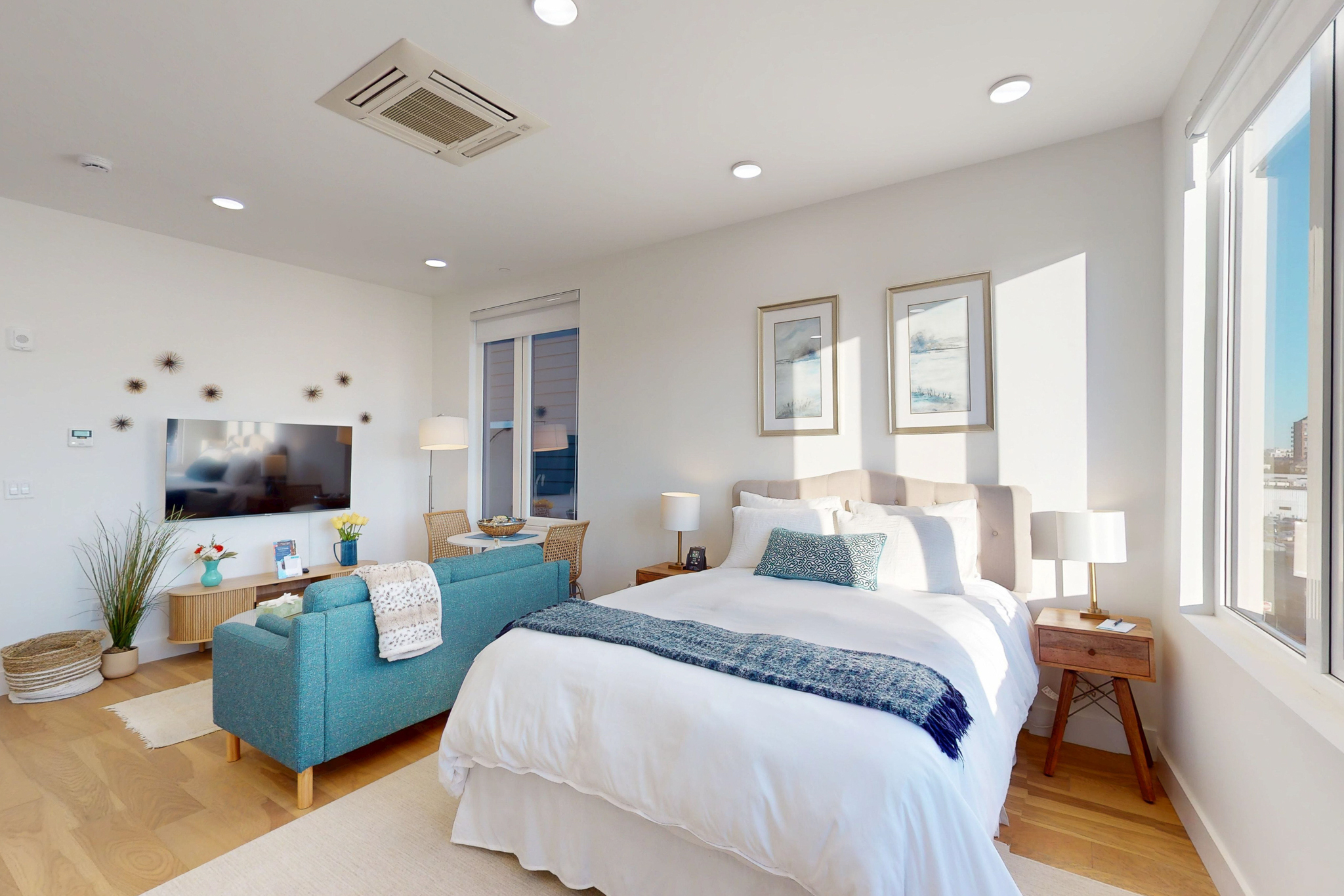 Photos of apartment on Hichborn St.,Boston MA 02135