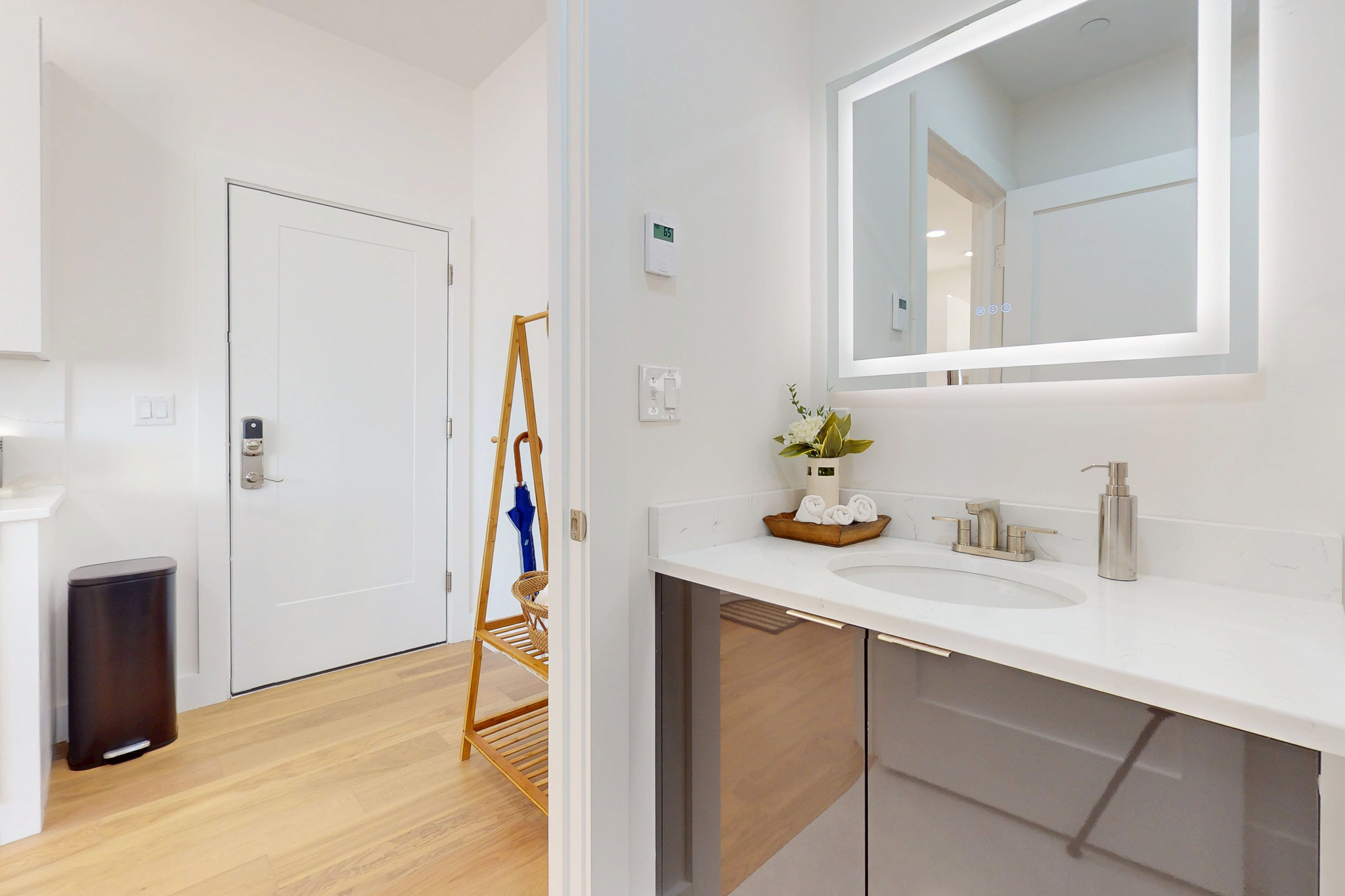 Photos of apartment on Hichborn St.,Boston MA 02135