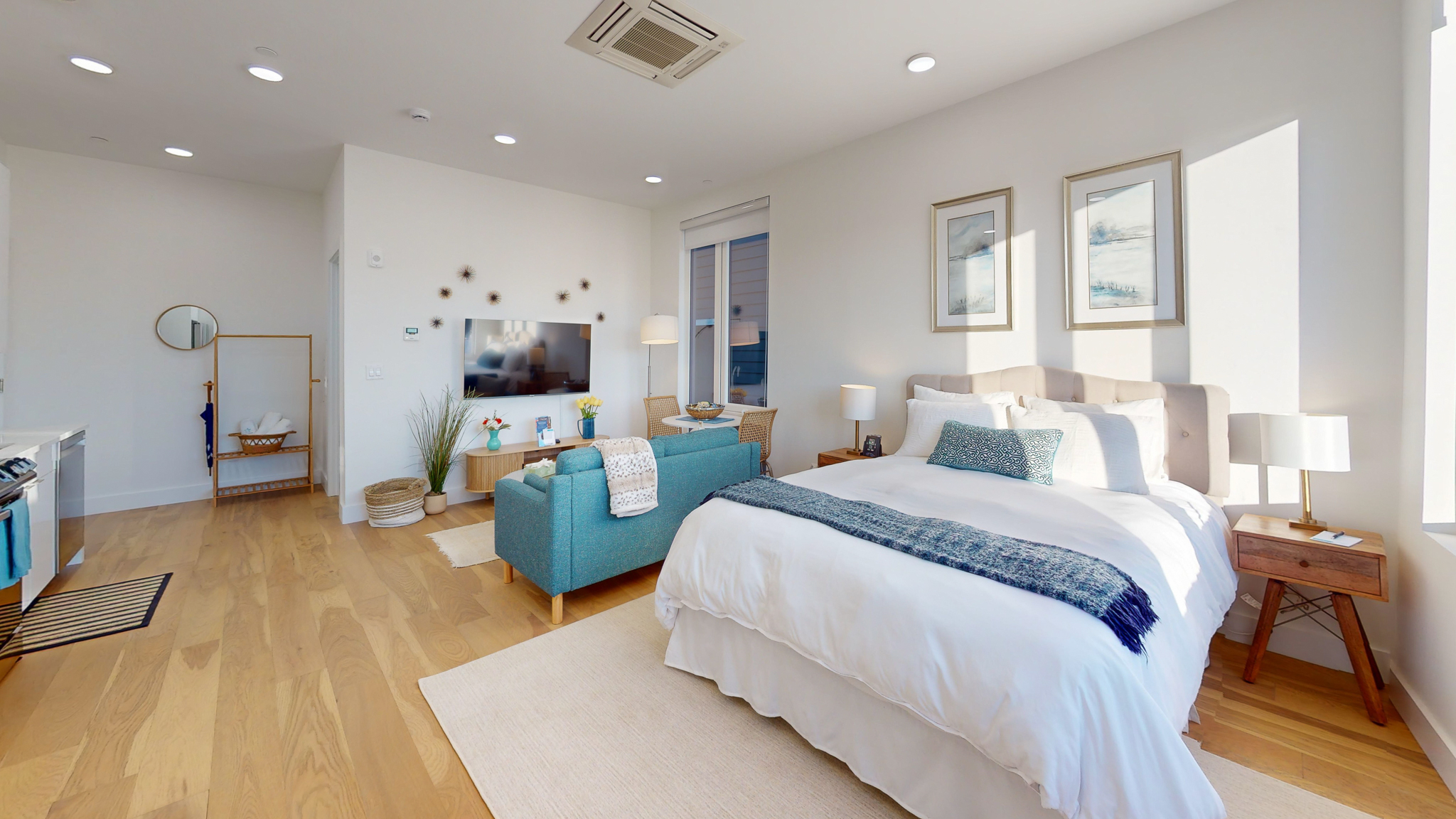 Photos of apartment on Hichborn St.,Boston MA 02135