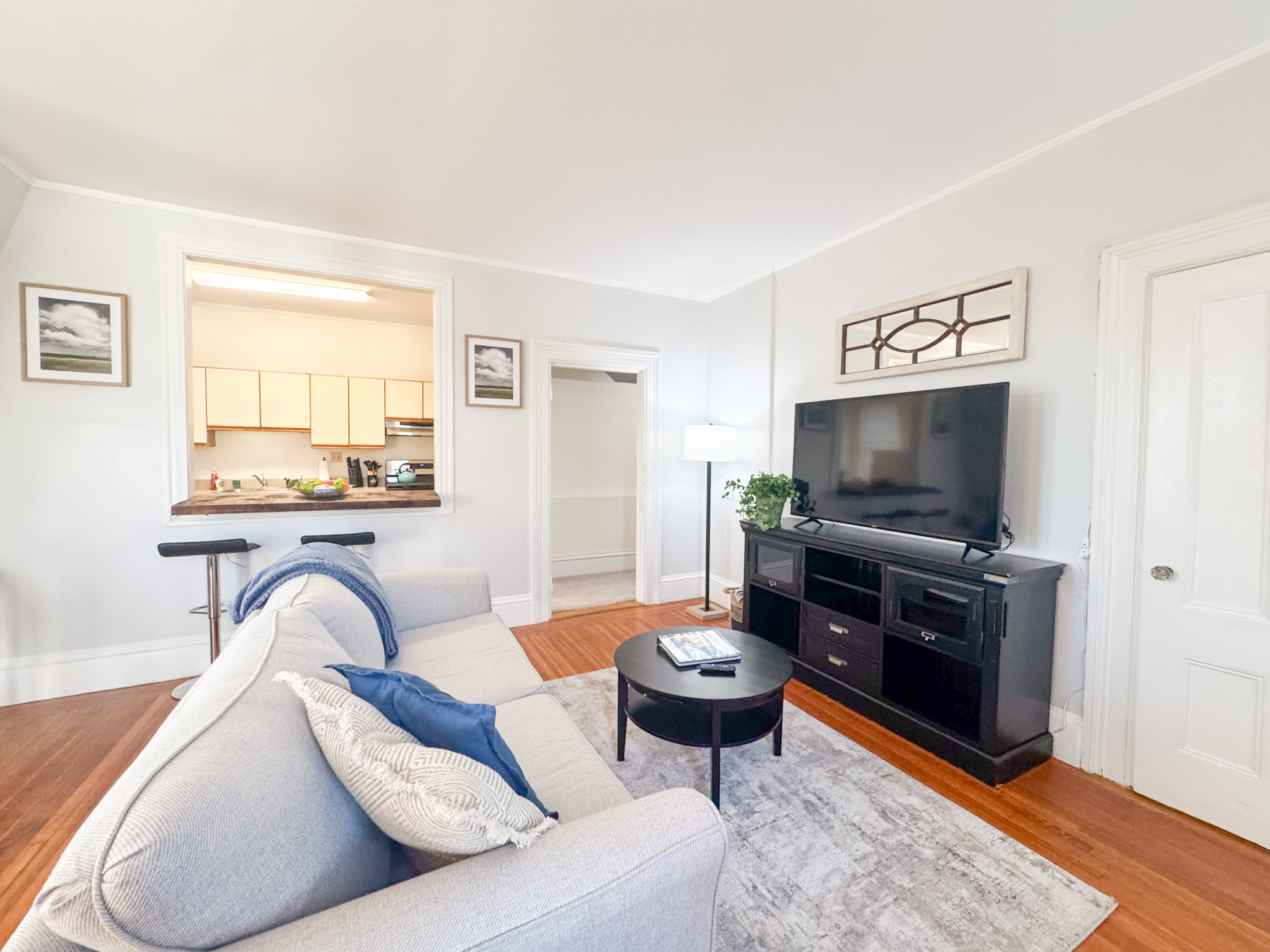 Photos of apartment on Cypress St.,Brookline MA 02445