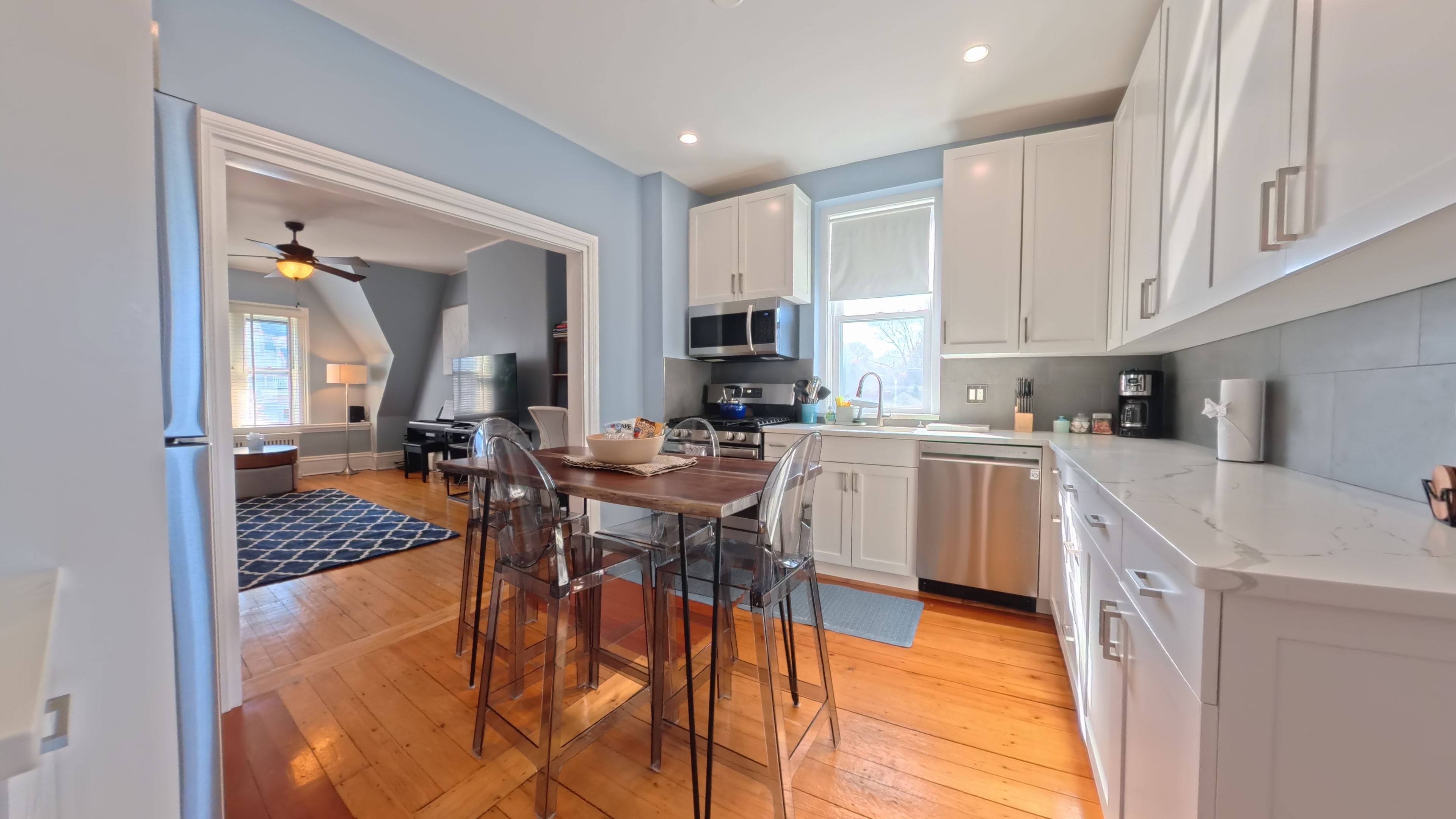 Photos of apartment on Walnut St.,Brookline MA 02445